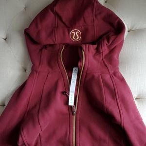 Lululemon Scuba Hoodie - 4